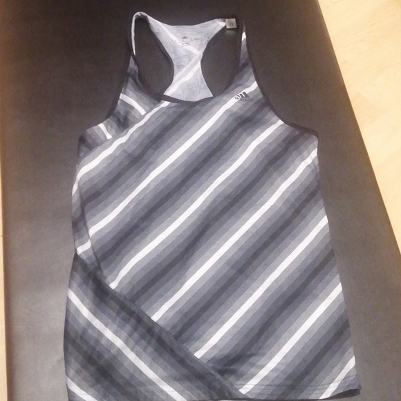 Adidas tank tops - Picture 1 of 3